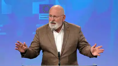 Frans Timmermans gibt seinen Posten bei der Europäischen Kommission auf, um niederländischer Ministerpräsident zu werden.