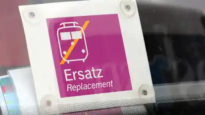 Einige Verbindungen der Regio-S-Bahn, die streikbedingt ausfallen, werden durch Busse ersetzt.