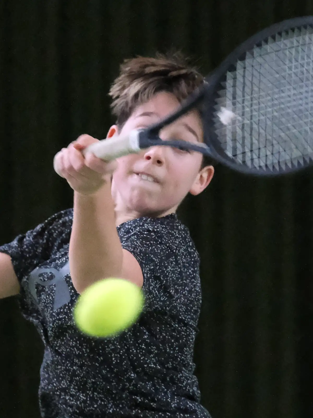 Tennis Jonte Mysegaes vom TC BlauWeiß Delmenhorst gewinnt JuniorCup