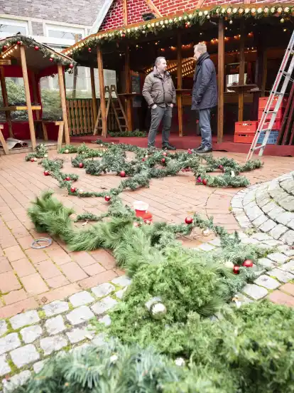 Am Mühlendamm in Syke weihnachtet es. Der Weihnachtsmarkt wird am Montag eröffnet.