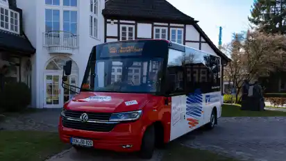 Der Sottrumer Bürgerbus (hier ein Archivbild) ist es aus dem Ortsbild der Samtgemeindedörfer nicht mehr wegzudenken. Der Verein muss jedoch stärker denn je um den Fortbestand des Angebotes kämpfen.
