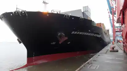 Die "Bremerhaven Express" fährt für die Reederei Hapag-Lloyd im Liniendienst.