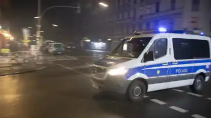 Die Bremer Polizei war in der Silvesternacht "stark gefordert" (Symbolbild).