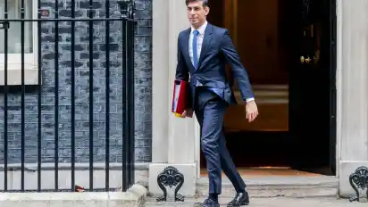 Der britische Premierminister Rishi Sunak erlebt die größte Rebellion seiner Amtszeit.