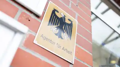 Die Agentur für Arbeit hat die Arbeitslosenzahlen für den Monat Februar bekannt gegeben.