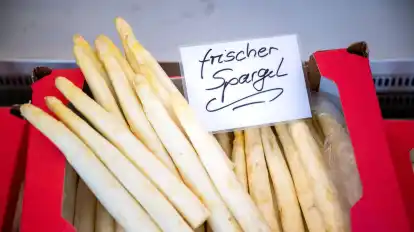 Frischen Spargel muss die Kundschaft in Schwachhausen künftig bei anderen Anbietern kaufen.