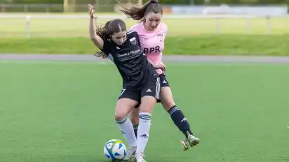 Der TSV Weyhe-Lahausen (am Ball Jasmin Hassoun) und der TSV Okel mit Emily Greis zählen zum Favoritenkreis der Runde.