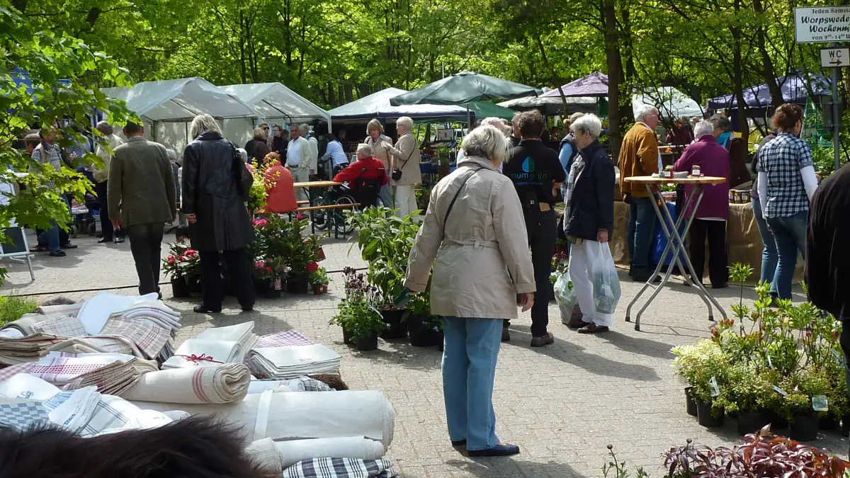 Mehr als 40 Stände: Worpswede feiert Maimarkt auf dem Dorfplatz