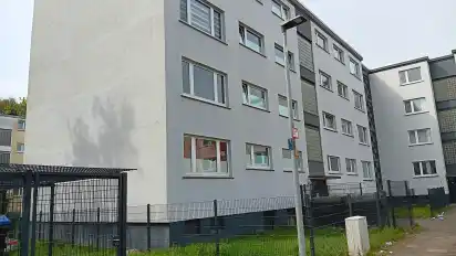 Die Bewohner der Häuser Robinsbalje 21 und 23 dürfen auf bessere Wohnverhältnisse hoffen.