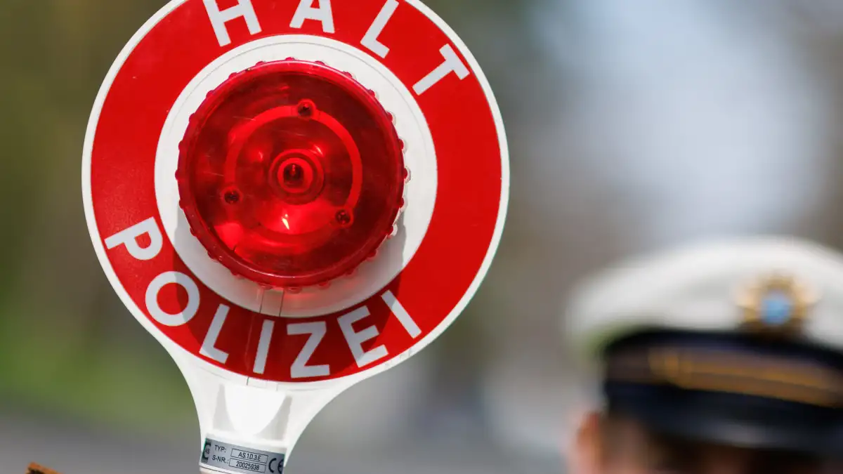 139 km/h in der 50er-Zone: Polizei stoppt Raser in der Überseestadt
