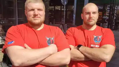 Kräftige Jungs mit kräftigem Traum: Die Bremer Brüder Kai (rechts) und Nils Binnemann stehen im Kader der Hamburg Sea Devils.