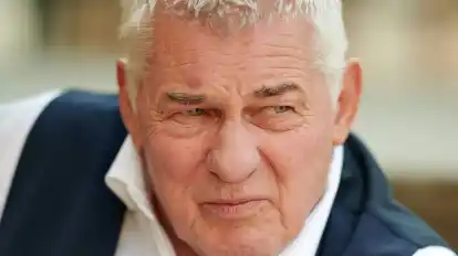 Der Schauspieler Heinz Hoenig liegt nach Angaben seiner Ehefrau im künstlichen Koma (Archivbild).