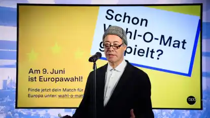 bpb-Präsident Thomas Krüger in Berlin beim Start des Wahl-O-Mat zur Wahl des Europäischen Parlaments 2024.