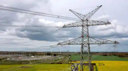 Ein neues Umspannwerk im Grünen, wie hier in Conneforde, plant der niederländische Netzbetreiber Tennet im Zuge des Stromleitungsprojekts Elsfleth-Sottrum auch auf dem Gebiet der Samtgemeinde Sottrum.
