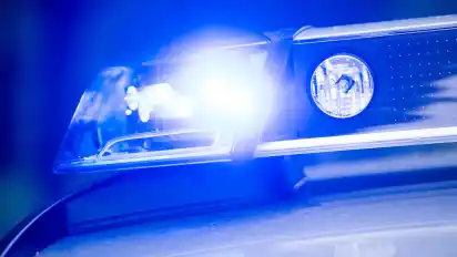 Die Bremer Polizei ermittelt nach einem Messerangriff in Hemelingen. (Symbolbild)