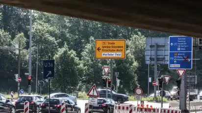 Die Arbeiten an der Ihlpohler Kreuzung verschärfen die ohnehin angespannte Verkehrslage in Bremen-Nord.