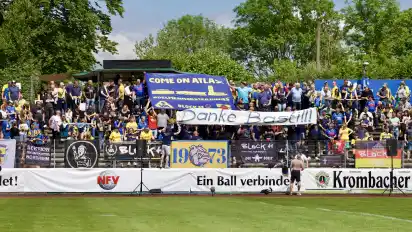 Der Dank der Fans: Im Gästeblock war ein Banner für Bastian Fuhrken zu sehen.
