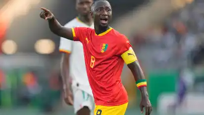 Naby Keita wird mit Guinea bei den Olympischen Spielen antreten.