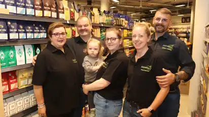 Lebensmittel mit Leidenschaft als Familienangelegenheit: Beate (von links), Andreas, Charlotte, Laura, Rabea und Christian Jastrebow.