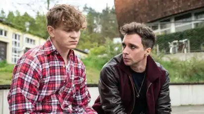 Was hat der Ex-Freund der Toten, Daniel (Dominikus Weileder) mit dem Mord zu tun, fragt sich Kommissar Vincent Ross (André Kaczmarczyk).