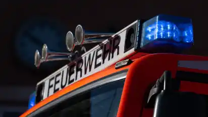 In der Nacht von Sonntag auf Montag musste die Bremer Feuerwehr zu einem Brand in Bremen-Gröpelingen ausrücken (Symbolbild).