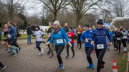 Laufend durch den Bremer Bürgerpark: Nach dem Tod des bisherigen Veranstalters Utz Bertschy soll es es die Winterlaufserie auch im kommenden Winter geben.