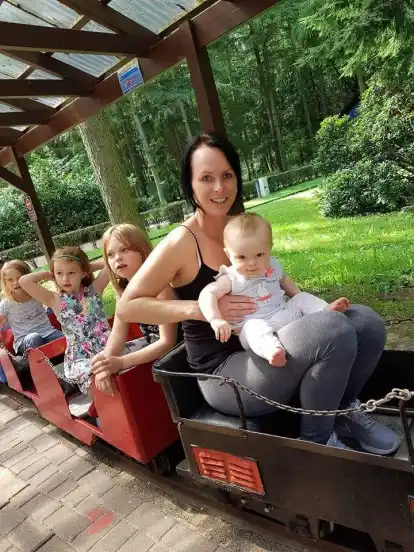 Einmal waren sie mit den Kindern in einem Freizeitpark.