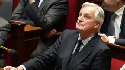 Der französische Premierminister Michel Barnier muss um seinen Posten bangen.