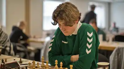Collin Colbow wurde 2023 Deutscher U18-Meister und möchte nun seine zweite Großmeister-Norm erreichen.