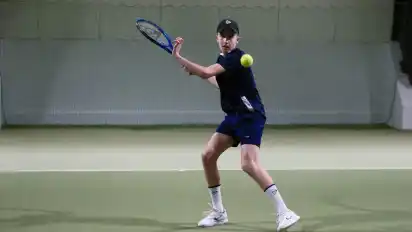 Youngster Linus Heubach spielte erneut stark und trug seinen Teil zum Sieg des TC Blau-Weiß bei.