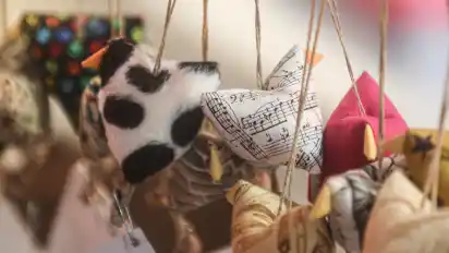 Mit Liebe zum Detail: kleine, genähte Hühner.