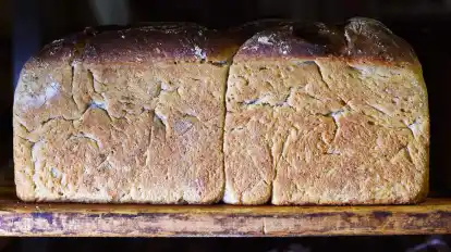„Nachts muss gebacken werden“ - nicht jede Arbeit lässt sich auf den Tag verschieben. (Archivbild)