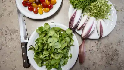 Wie lecker gesundes Essen aus frischen Zutaten sein kann, lernte die Klasse 8c der Syker Realschule jetzt bei einem Workshop.