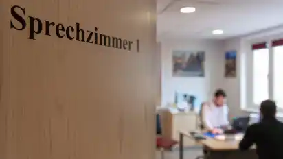 Nach Plänen von Schwarz-Rot sollen Hausärzte – bis auf einige Ausnahmen – die ersten Anlaufstellen vor Fachärzten sein.
