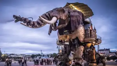 Die riesigen Maschinen wie der große Elefant beeindrucken.