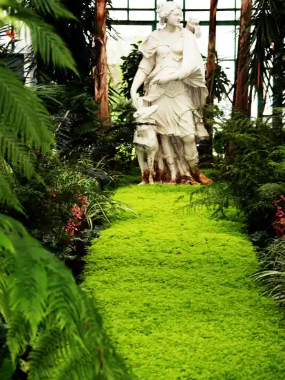Diana-Gewächshaus in den Königlichen Gewächshäusern im Schlosspark von Laeken.