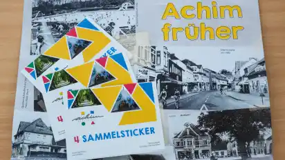 Die Stickerpakete enthalten immer vier Aufkleber. 120 Felder gilt es in dem Heft insgesamt zu füllen.