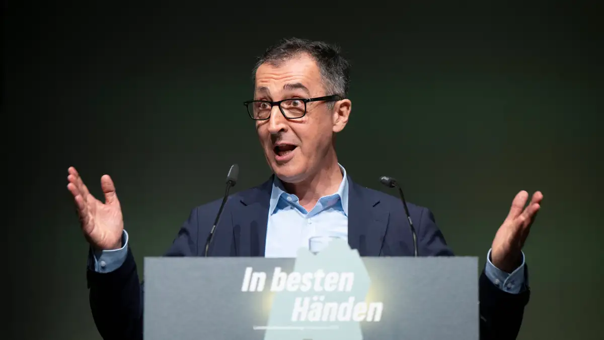 Comment: Why Cem Özdemir can succeed Winfried Kretschmann