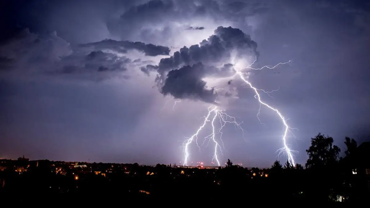 Wetter-Expertin-warnt-vor-schweren-Unwettern-in-der-Region