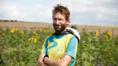 Sebastian Burger hat die Mut-Tour begründet. Sie soll mehr Aufmerksamkeit für psychische Erkrankungen schaffen.