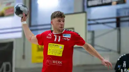 Robin Hencken verpasste den Start in die Saison verletzungsbedingt. Nach mehreren Monaten Pause feierte er sein Comeback und arbeitete sich mit dem TV Oyten in der Tabelle Stück für Stück nach oben.