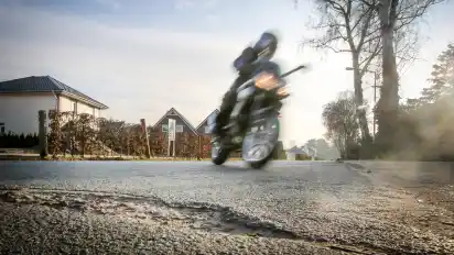 Osterholzer Fahranfänger können ein kostenloses Sicherheitstraining für Auto und Motorrad in Bremen oder Zeven absolvieren.