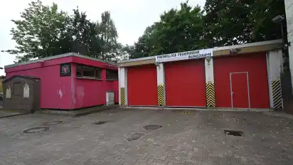 Das Gebäude der Freiwilligen Feuerwehr Burgdamm. Sie hat ihre Wache seit 1977 im Burgdammer Ring 68.