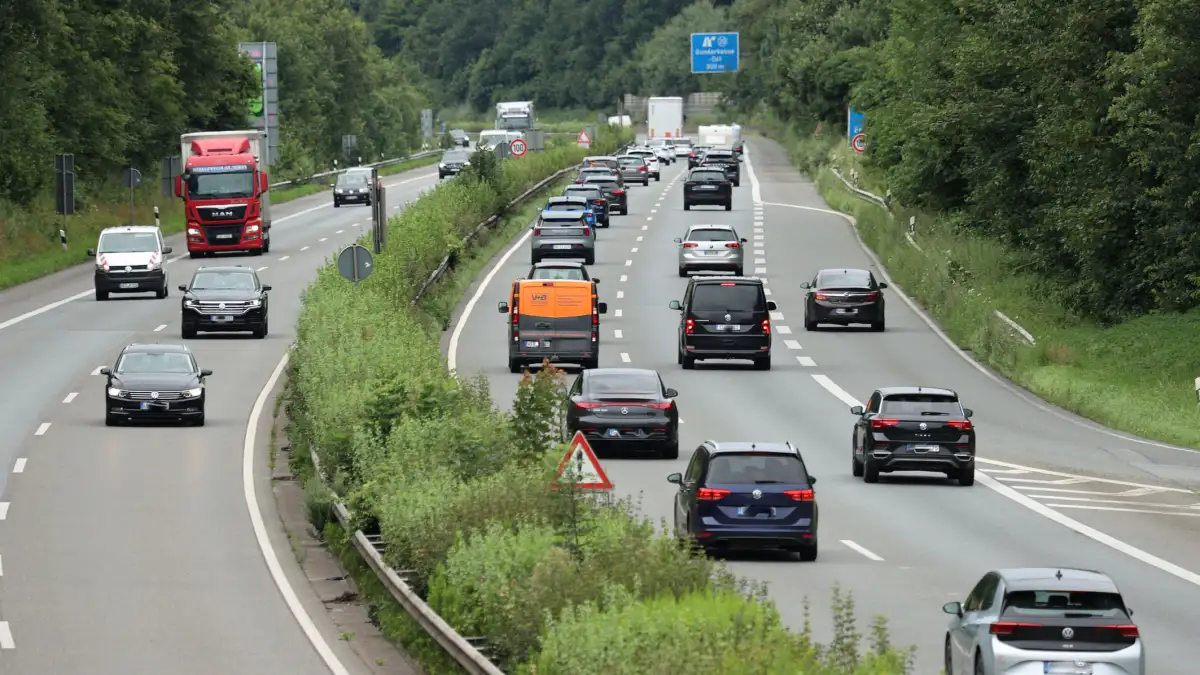 B75/A28 zwischen Delmenhorst und Bremen: Wieso überall Kameras sind