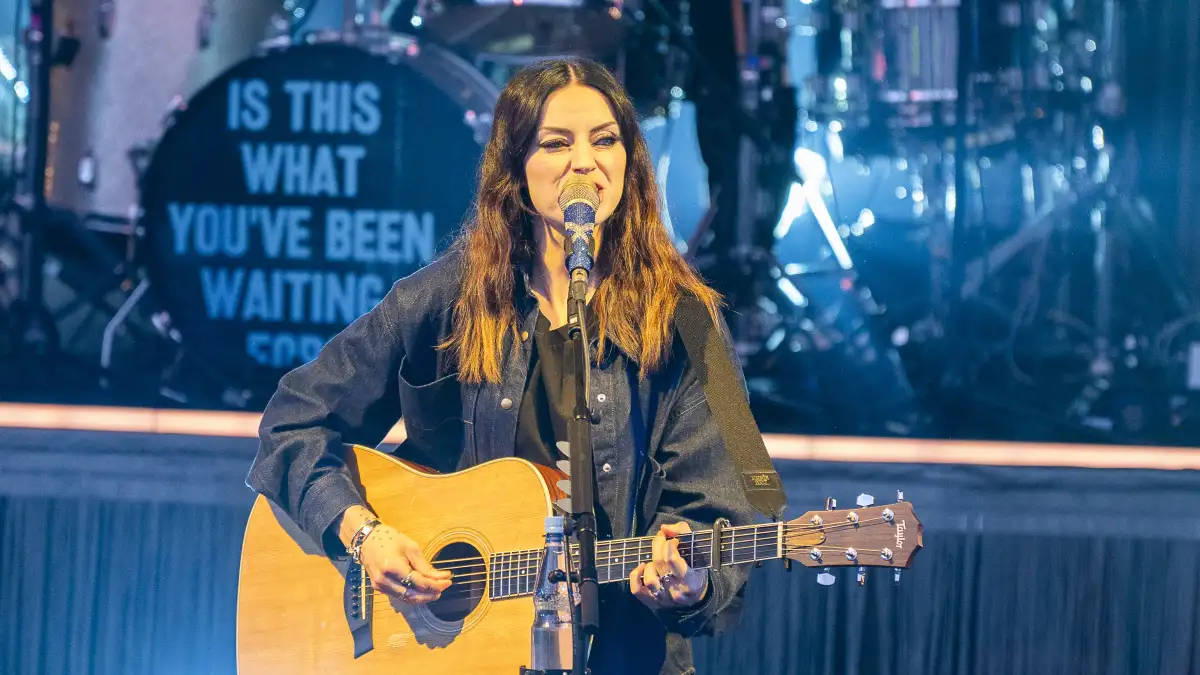 Seebühne Bremen: Amy Macdonald enchants with a club atmosphere