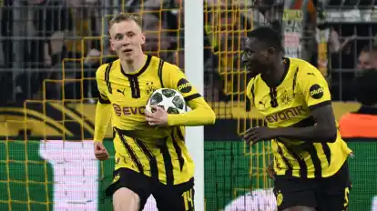Wechsel kein Thema: Maximilian Beier (l) soll in Dortmund bleiben.