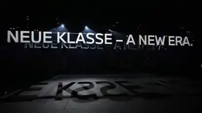 Mit dem iX3 hat BMW das erste Serienmodell der Plattform vorgestellt.