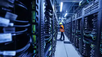 Der Supercomputer „Jupiter“ im Forschungszentrum Jülich ist von Bundeskanzler Friedrich Merz und NRW-Ministerpräsident Hendrik Wüst offiziell in Betrieb genommen worden (Archivbild).
