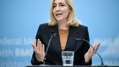 Gesundheitsministerin Warken will die Kassenbeiträge noch stabilisieren.