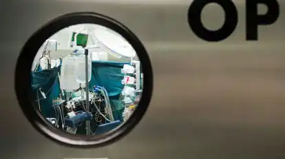 Die Ausgaben für Krankenhausbehandlungen steigen stark. (Archivbild)